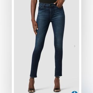 HUDSON Mid-Rise NICO Skinny Jean 💙